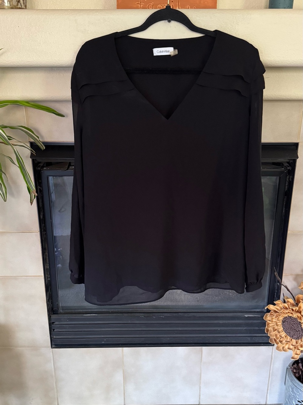 Calvin Klein Black V-Neck Long Sleeve Lightweight Blouse